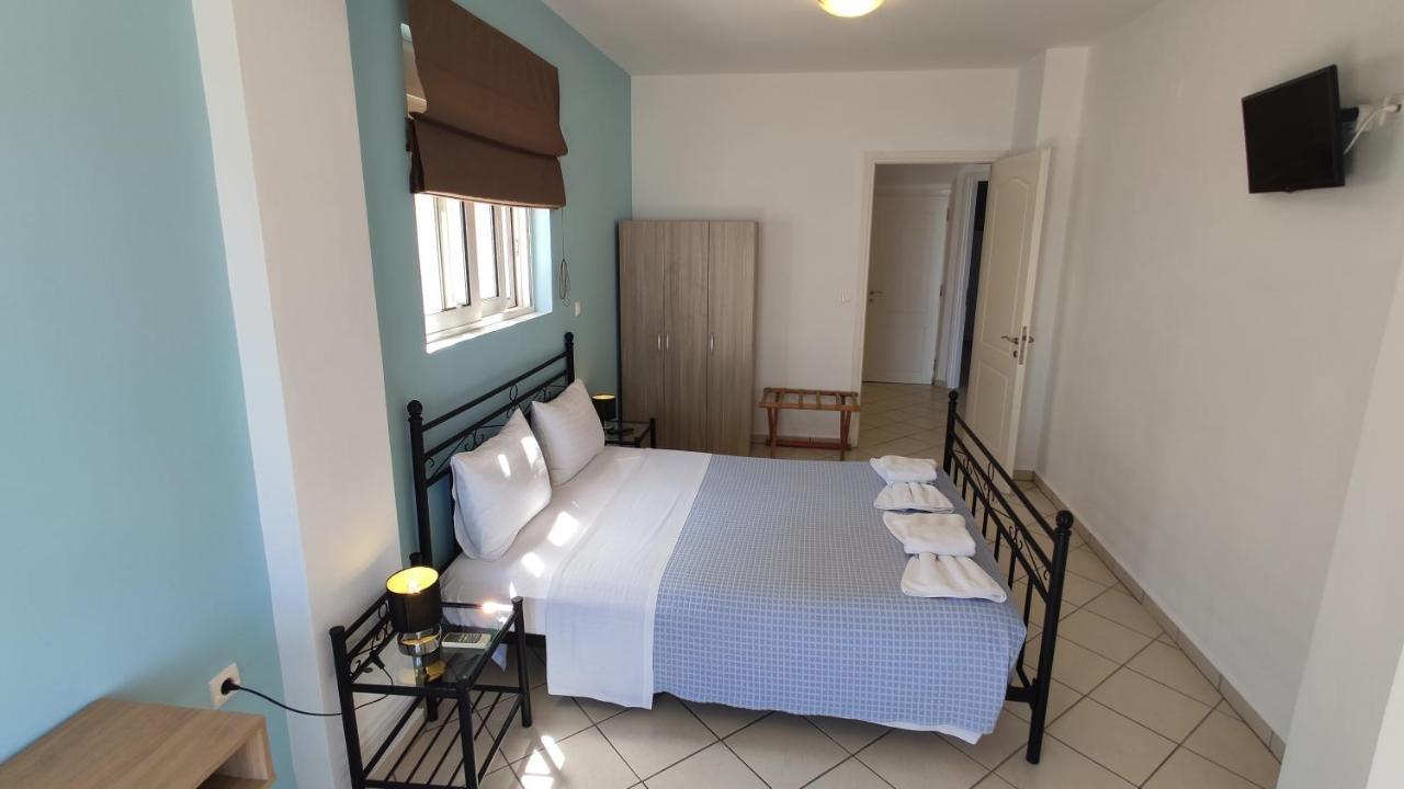 Blue Villas Agia Marina  Ngoại thất bức ảnh