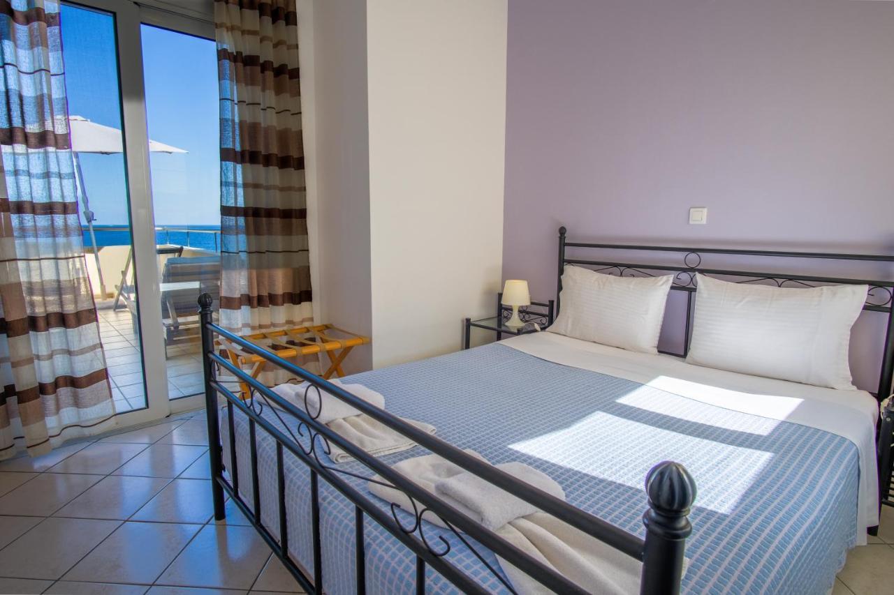 Blue Villas Agia Marina  Ngoại thất bức ảnh